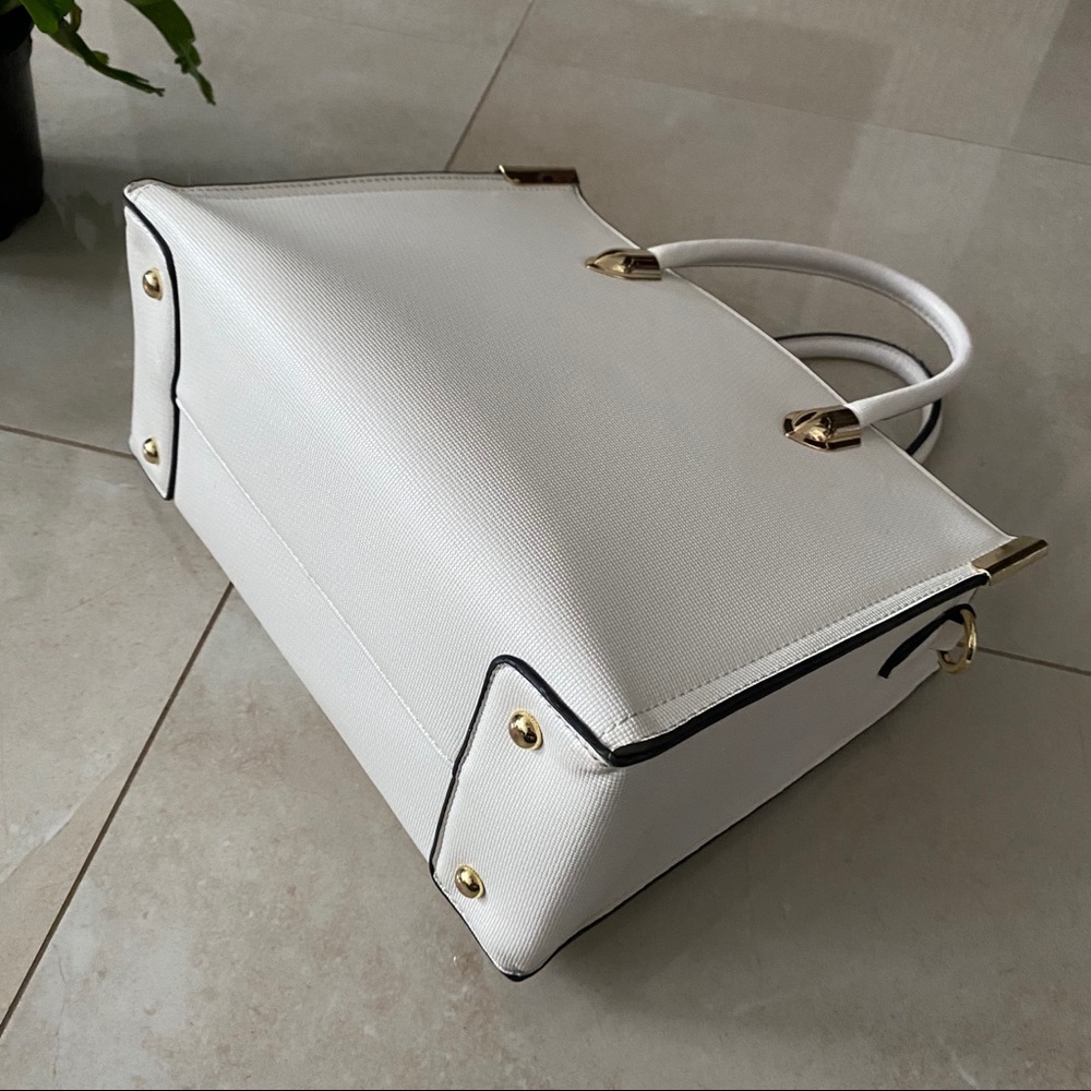 White handbag - Picture 8 of 8